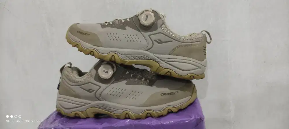 Sepatu outdoor  prospecs