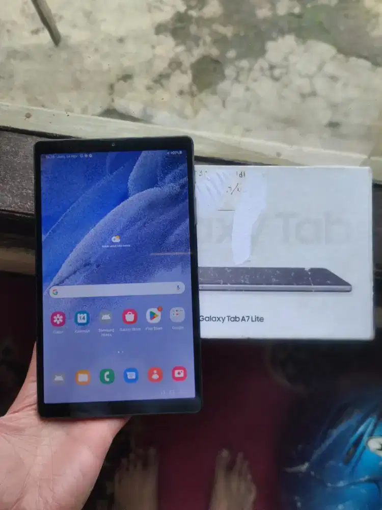 Samsung tab a7 lite layar 8,7inci ram 3gb 32gb sinyal 4g lte lengkap