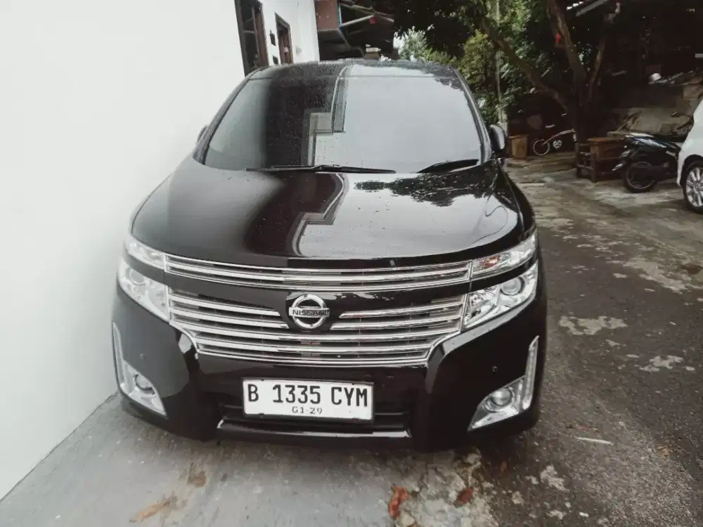 Nissan Elgrand hws 3,5cc thn 2013