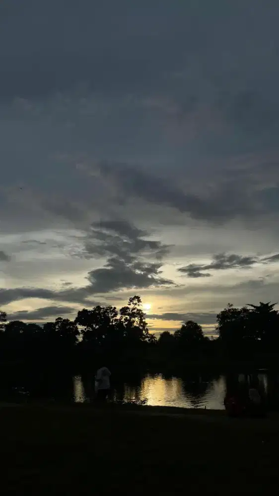 Cari Lowongan Kerja Host Live & Lainnya