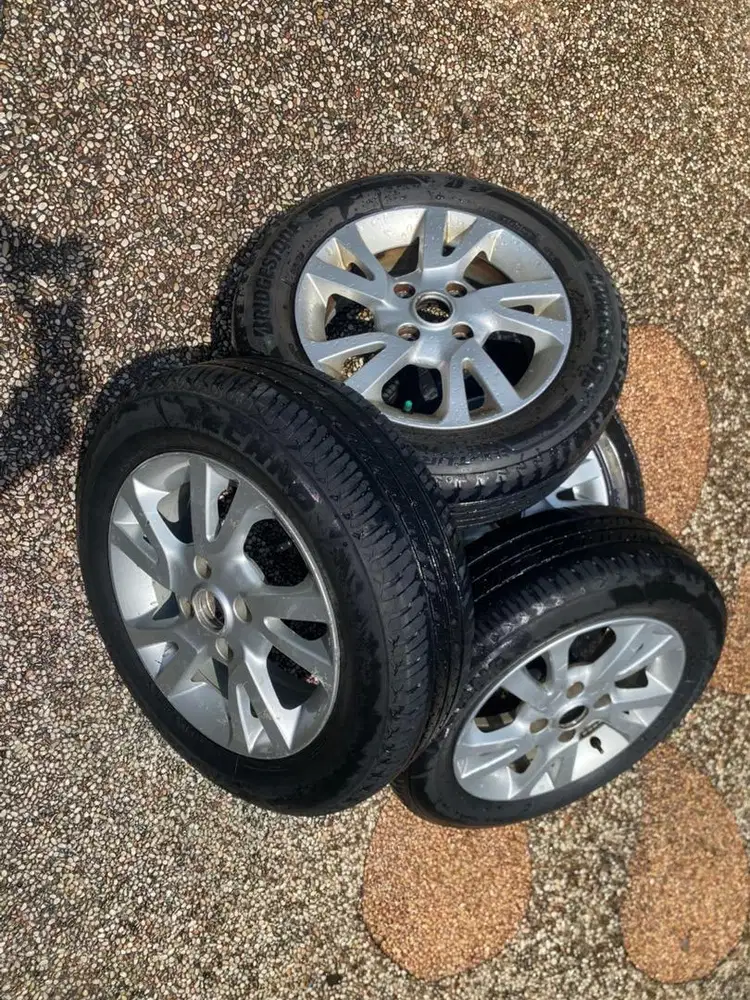 Velg Ban R 15 Grand Livina