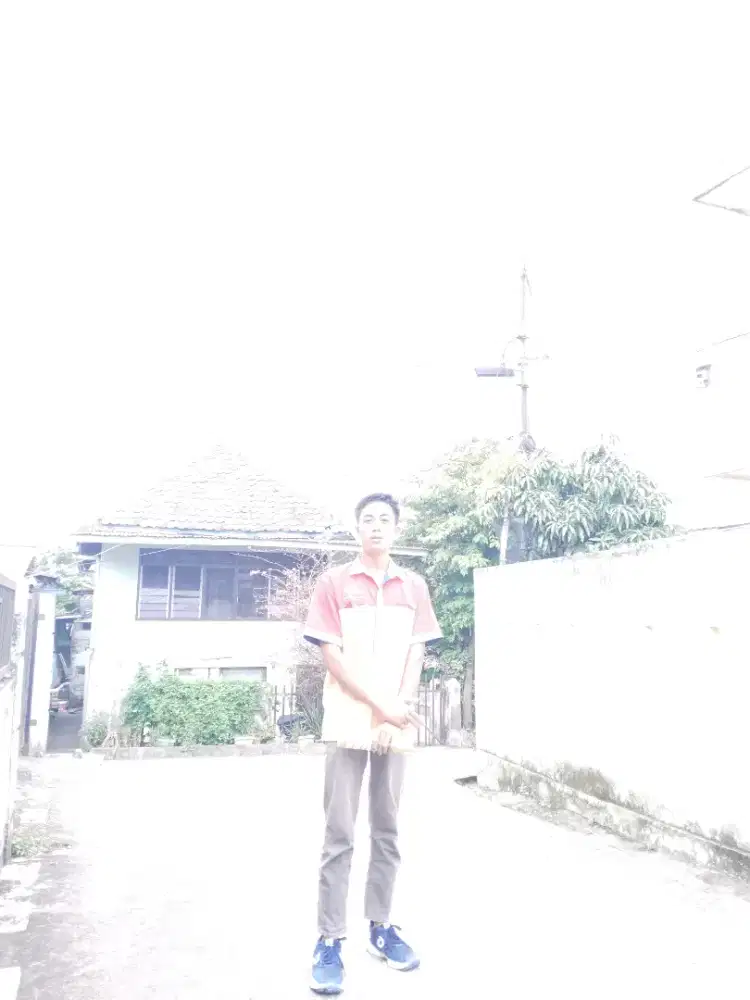 Menjual barang elektronik