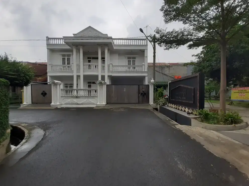 Untung besar bonus rumah mewah dgn kolam renang di Dukuh Zamrud Bekasi
