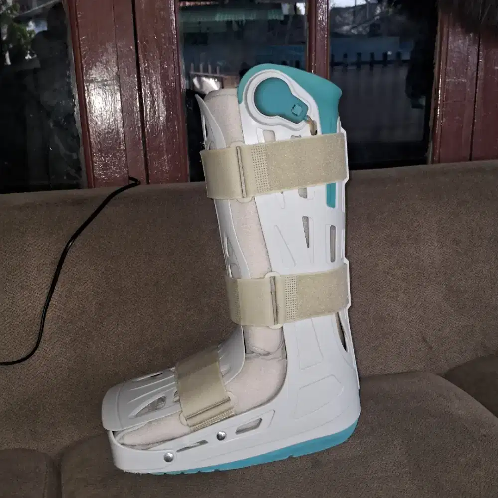 Jual sepatu ortopedi