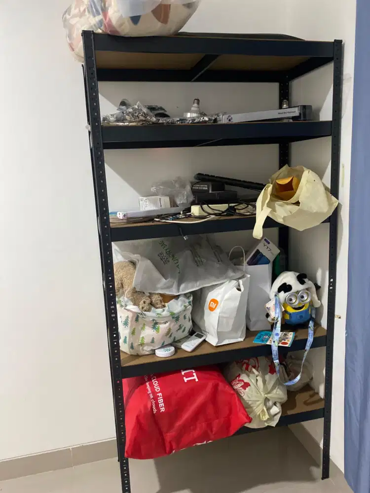 Dua Buah Lemari Rak Serbaguna