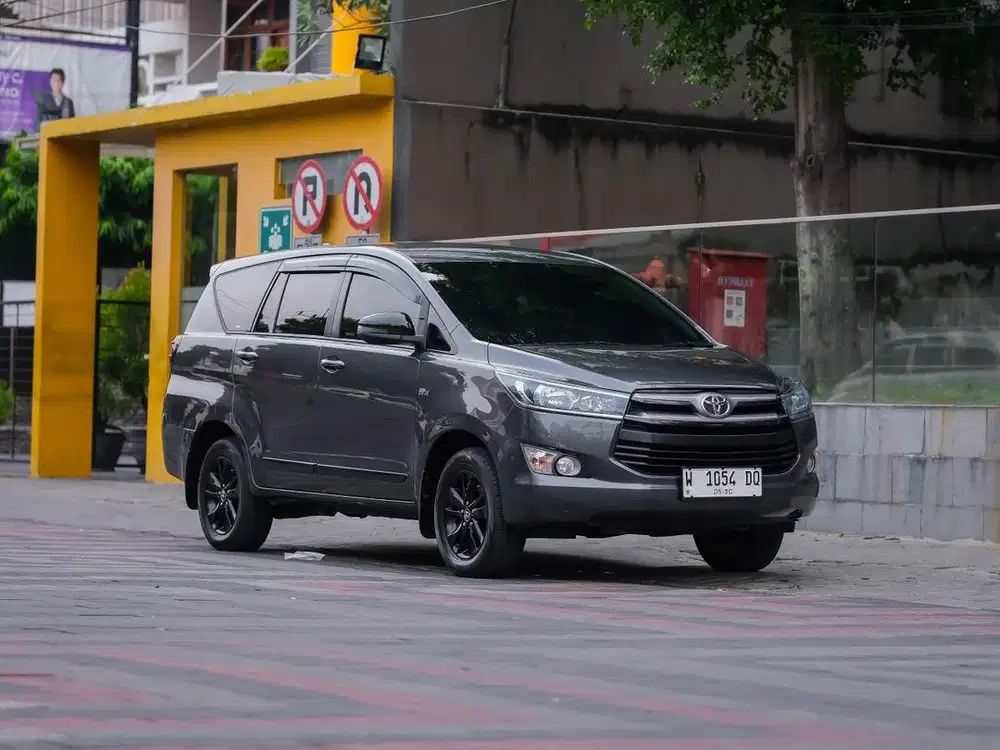 TOYOTA INNOVA 2018 2.0 G MT