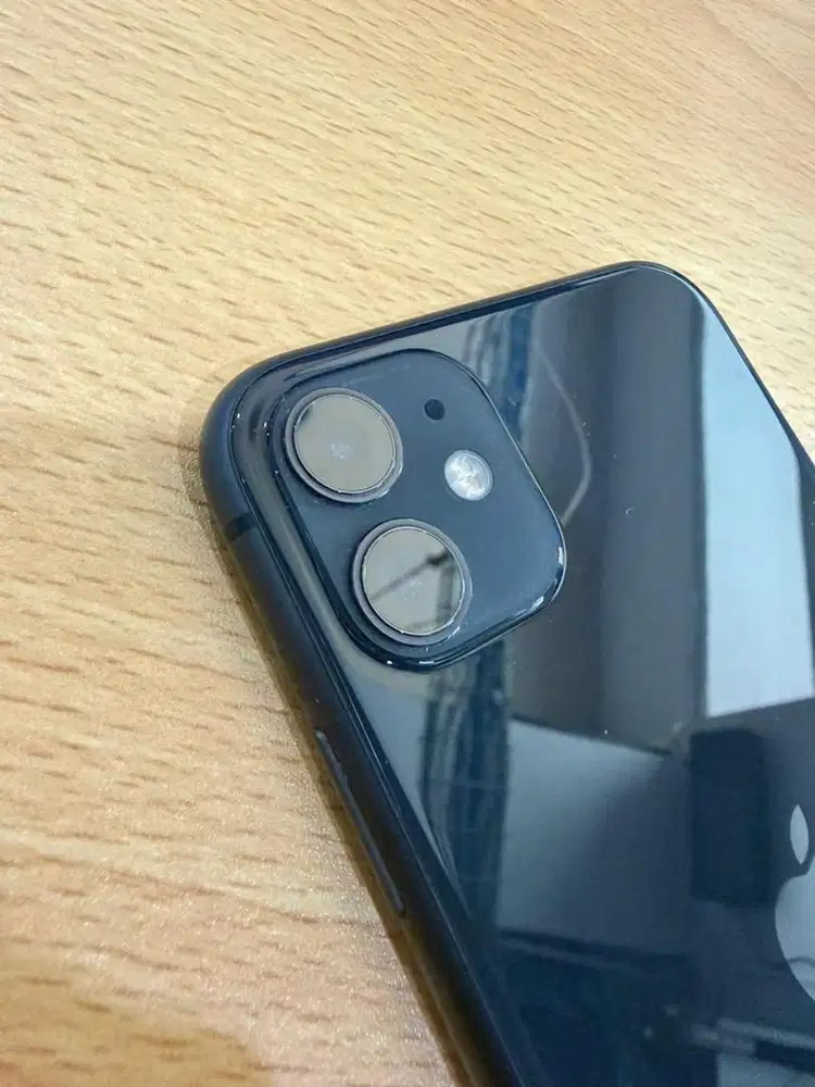 iPhone 11 Mulus – Beli di iBox, Terawat, Harga Bersahabat!