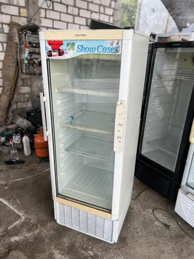 Showcasee polytron scn 220 ori