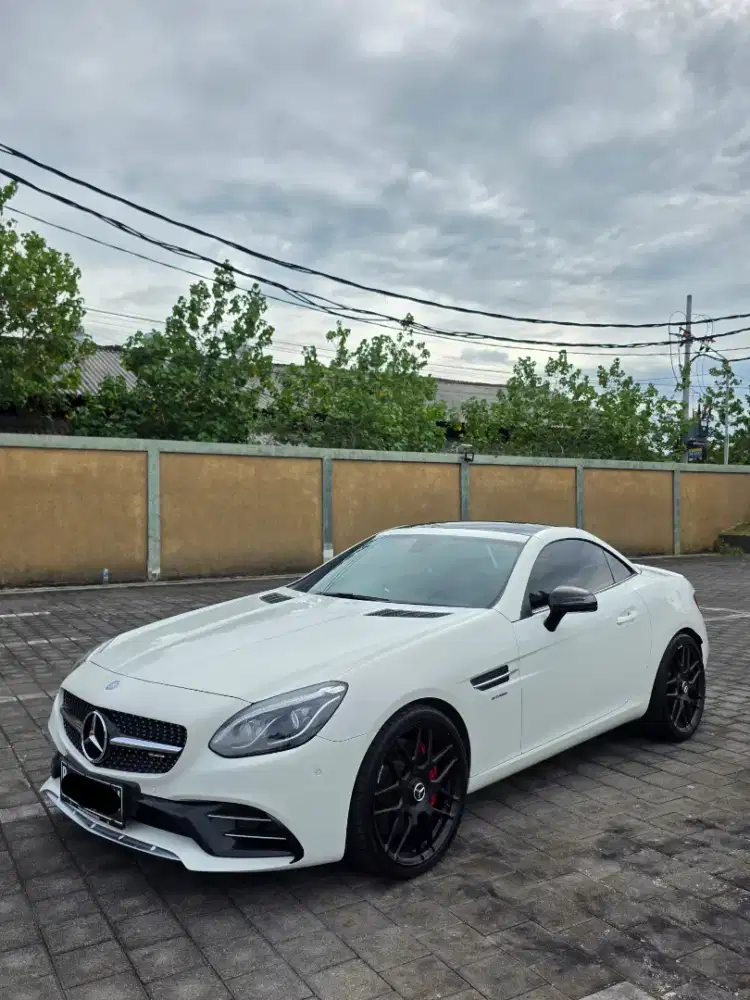 Mercedes Benz SLC43 AMG 2018 / Full Spec / Low KM / Like NEW