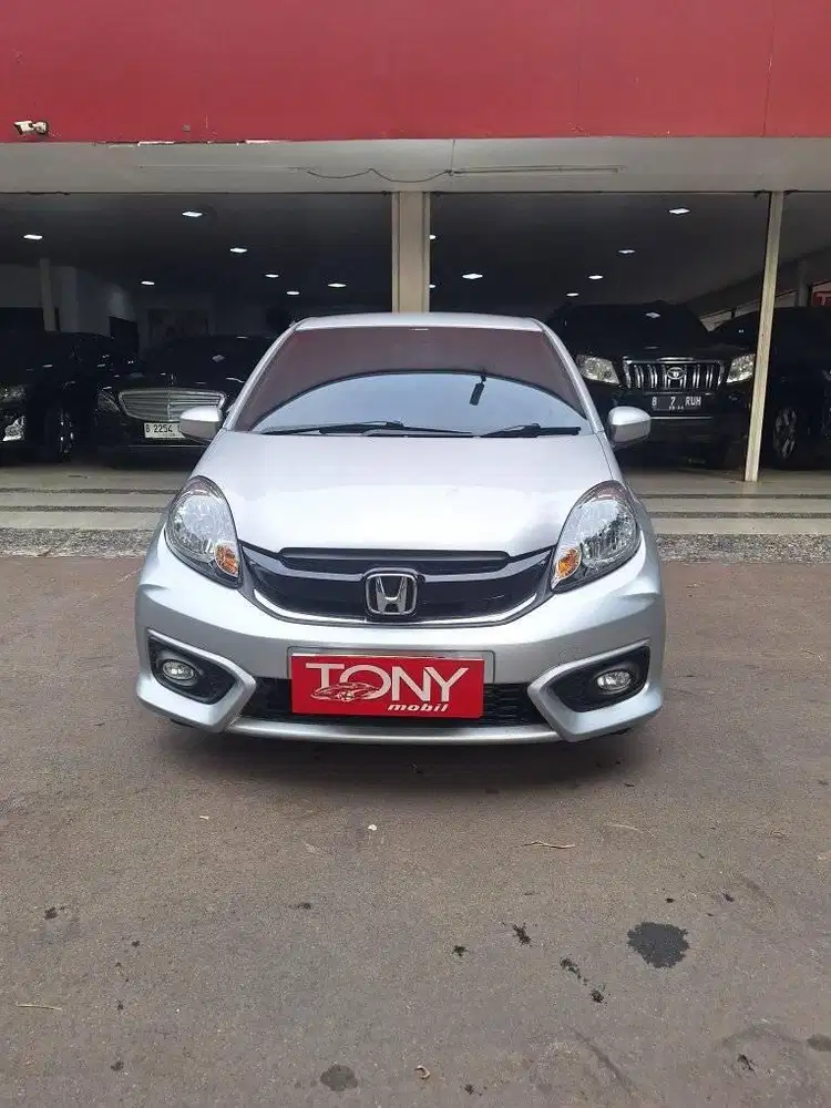 Honda Brio 1.3 E CBU AT DP 5jt saja 2012 Silver