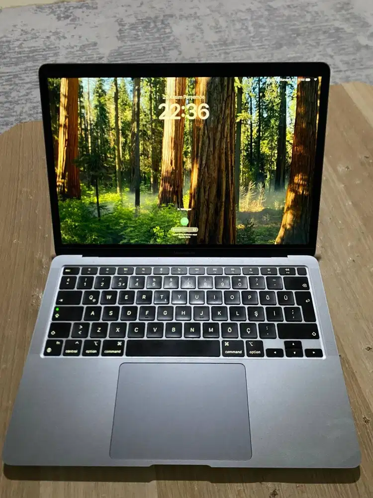 MacBook Air M1 8/256 Space Grey