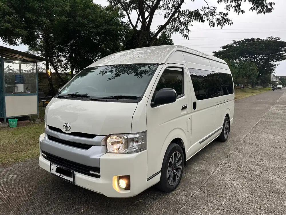 KM 28 Rb! Hiace Commuter 2019 putih toyota hi ace premio mobil haice D