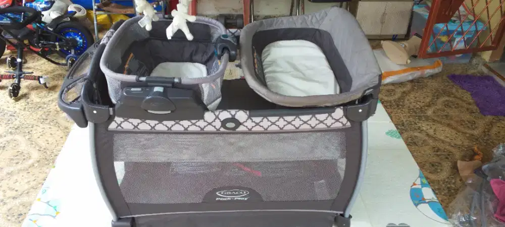 Preloved Box Graco Nearby Napper / Ayunan dan tempat tidur