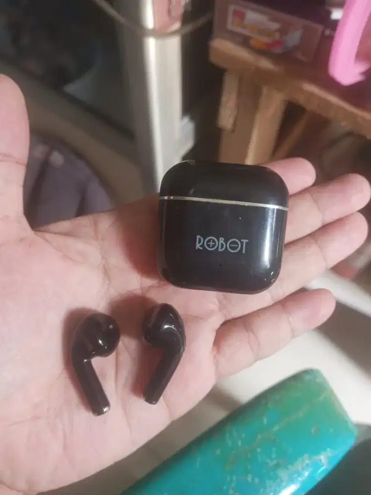 #WTS Headset TWS Merk Robot Black