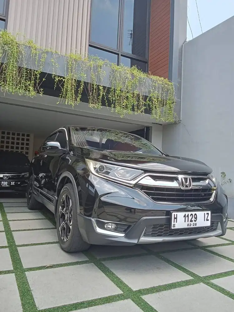 CRV Turbo 7 Seater 2018