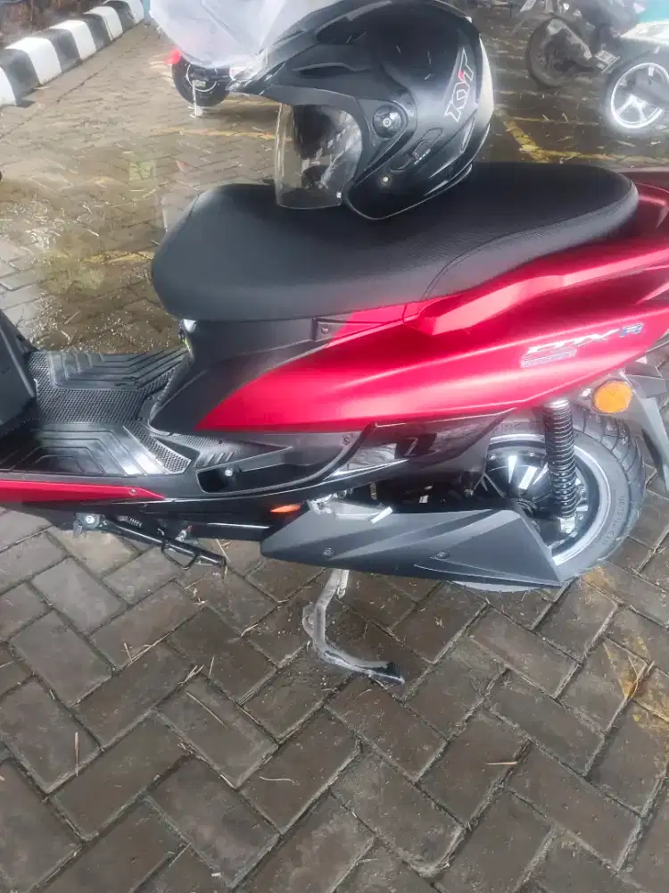 Polytron Fox R merah