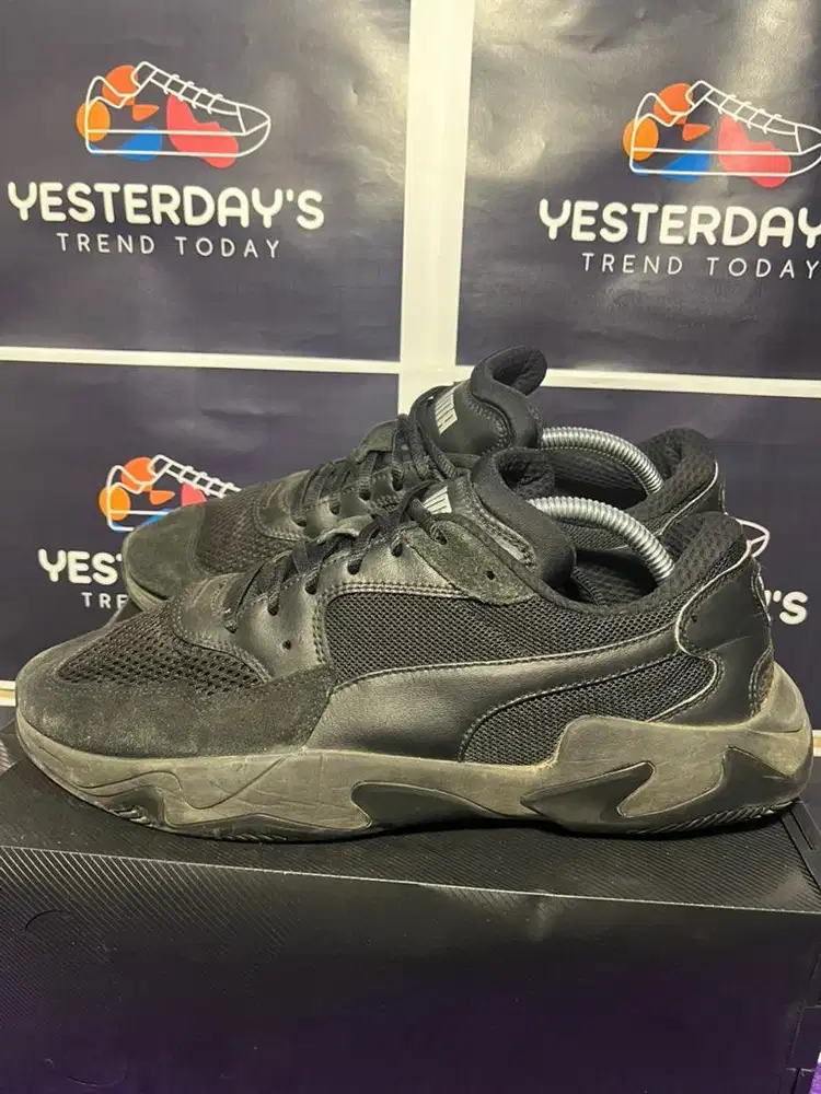 Sepatu Puma Bekas