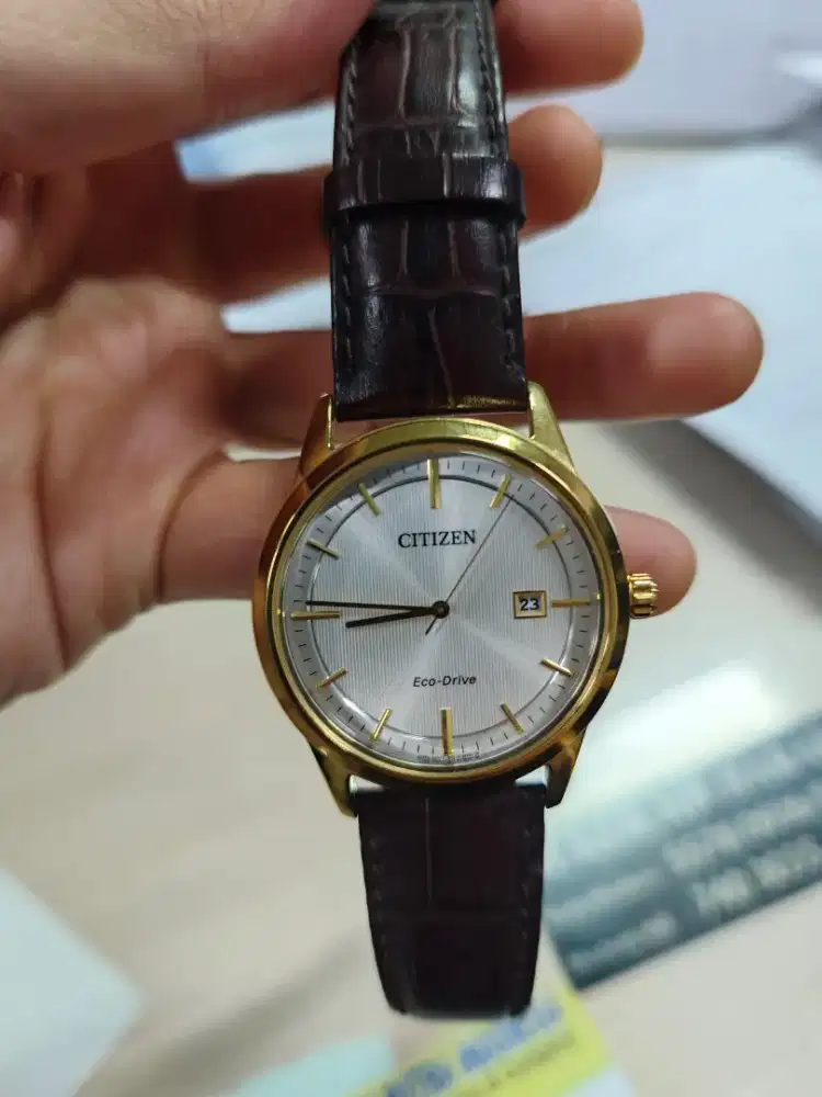 Jam Tangan Citizen Solar Eco Drive 39mm Leather Strap
