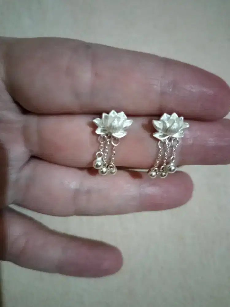 Anting Perak S999