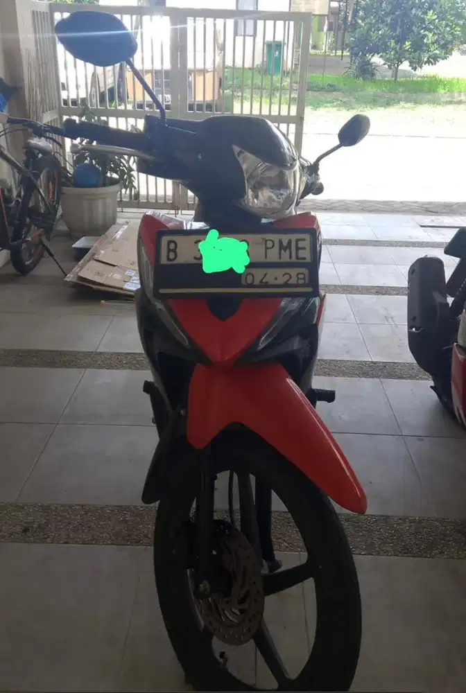 Dijual Motor Revo X Tahun 2023