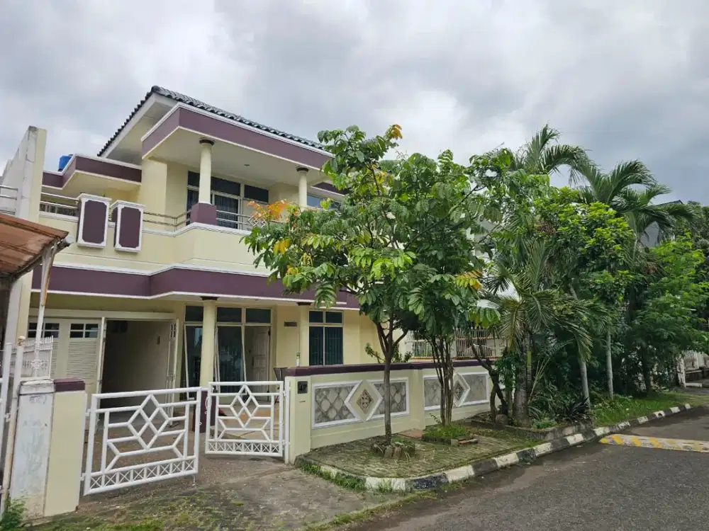 DISEWA CEPAT RUMAH RAPI SIAP HUNI DI CLUSTER TAMAN GOLF MODERNLAND TANGERANG