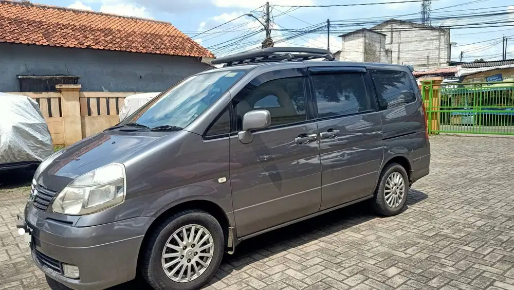 Nissan Serena 2012 Bensin