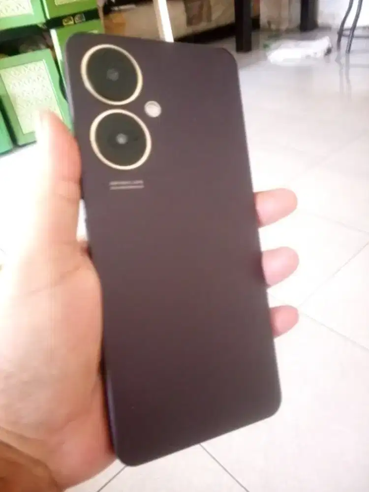 Hp Ortu Vivo Y27 6+6/128 Hp saja Minus ringan