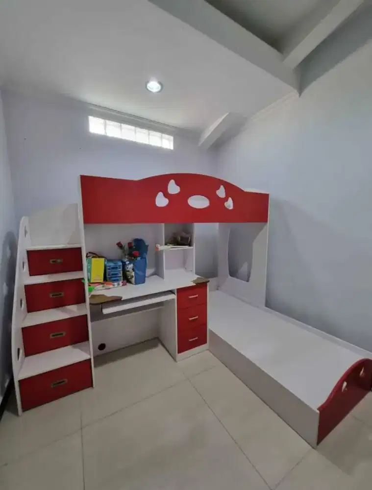 Tempat tidur susun anak