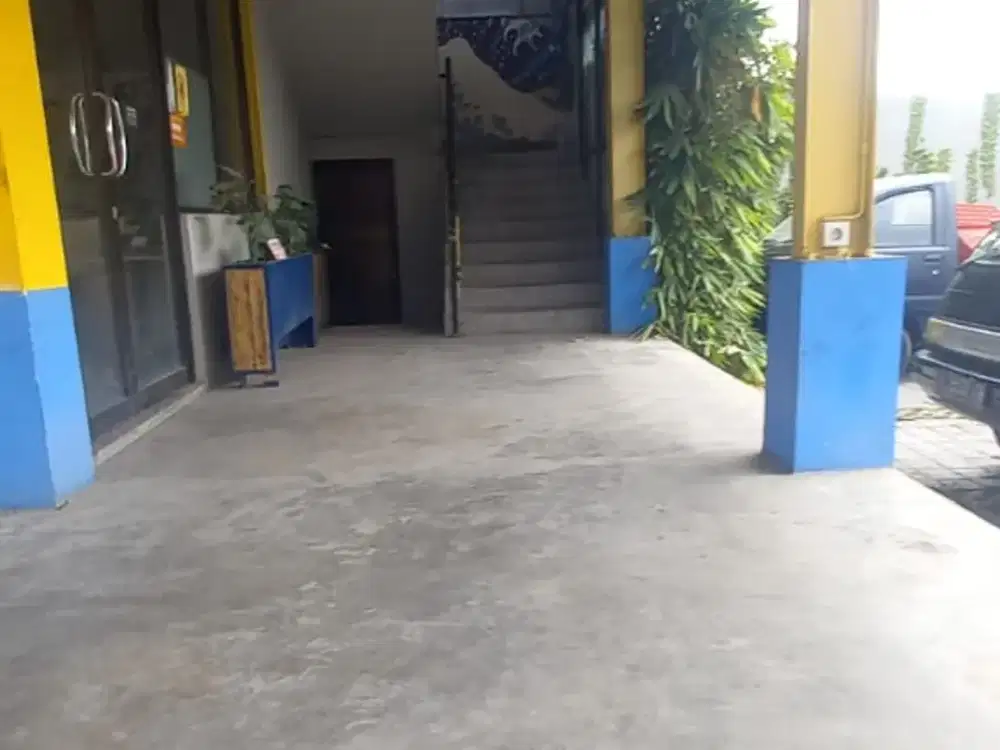 DIJUAL CEPAT! GEDUNG 2 LANTAI EX-RESTO – LOKASI SUPER STRATEGIS PURA DEMAK, DENPASAR BARAT ( HDK )