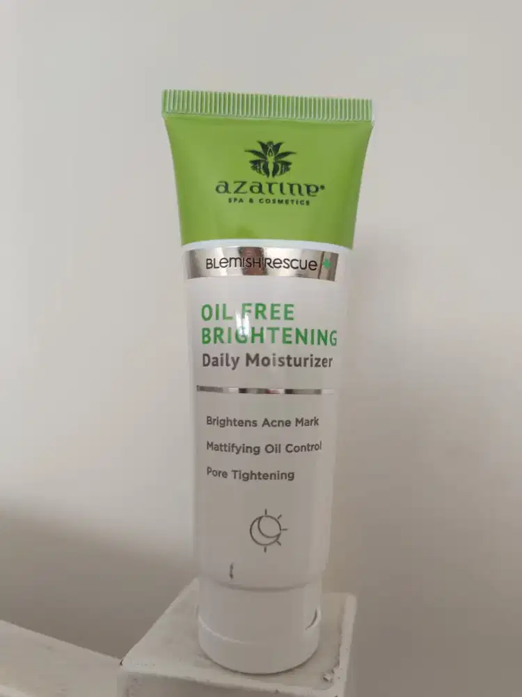 Oil free brightening