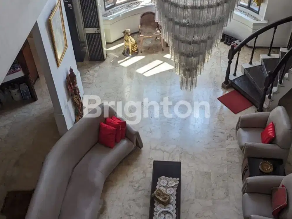 Rumah Mewah Di Dharmahusada Kertajaya Surabaya Row 12 Meter Siap Huni