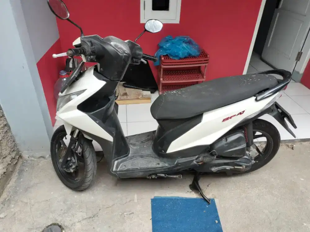 Jual honda beat 2014 warna putih