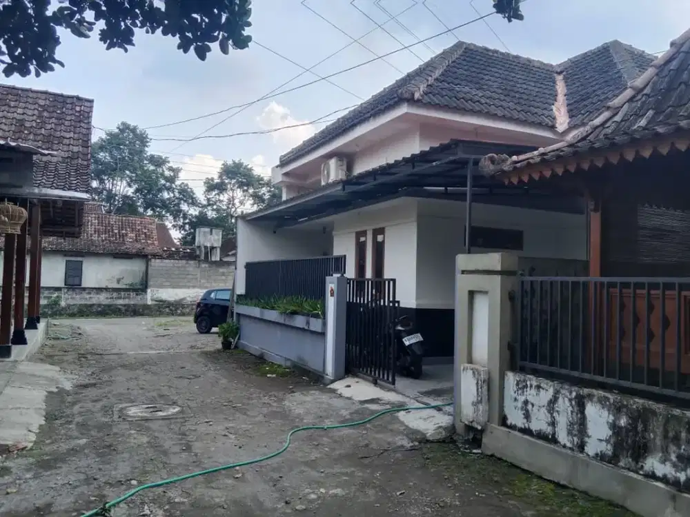 Kost Furnish 10 Kamar Lokasi Startegis Dekat Kawasan Bisnis Jalan Kaliurang