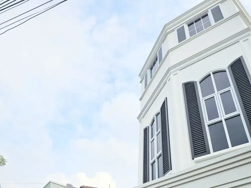 Rumah Kemang Dijual. UNIT BARU, Ready-American Classic