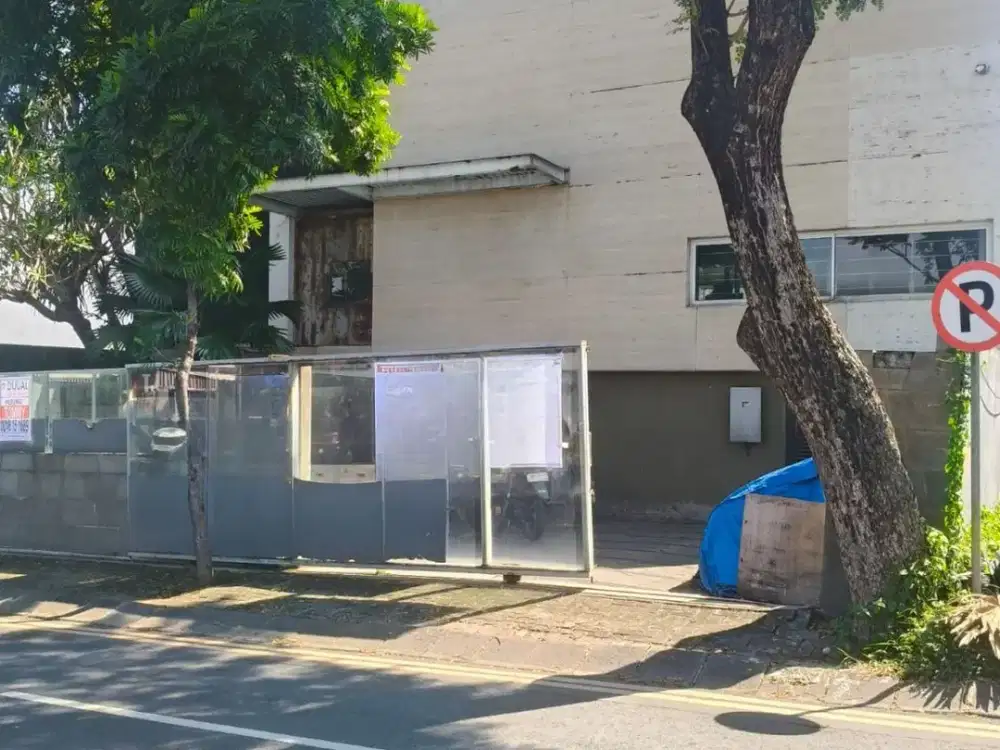 Rumah Komersial Area 3 Lantai SHM di Citraland Villa Taman Telaga