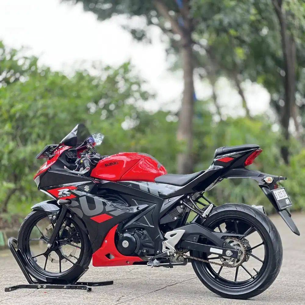 SUZUKI GSX R150 2021 MERAH HITAM KM 5K PAJAK PANJANG FULL MULUS