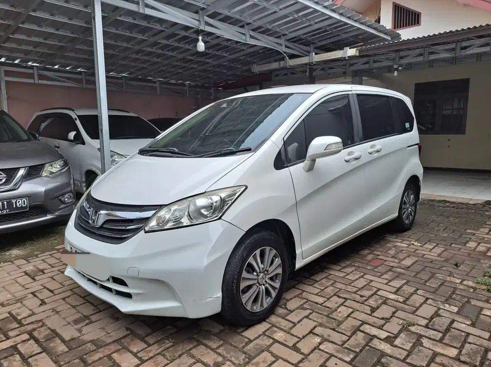 Honda Freed 2013 Bensin