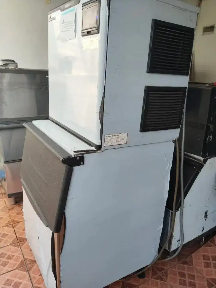 Ice maker mesin es Kristal