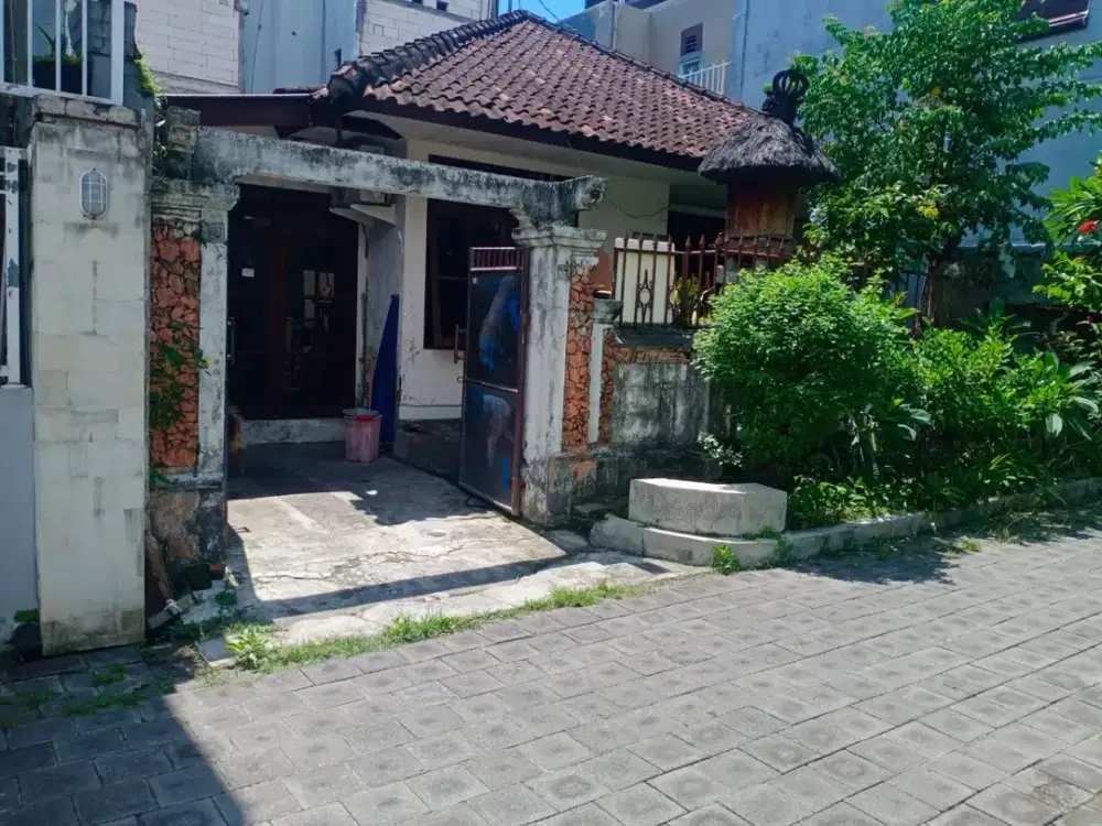 DIJUAL RUMAH LOKASI STRATEGIS – JALAN GUNUNG MAS, DEKAT TEUKU UMAR BARAT (DENPASAR BARAT) ( IR )