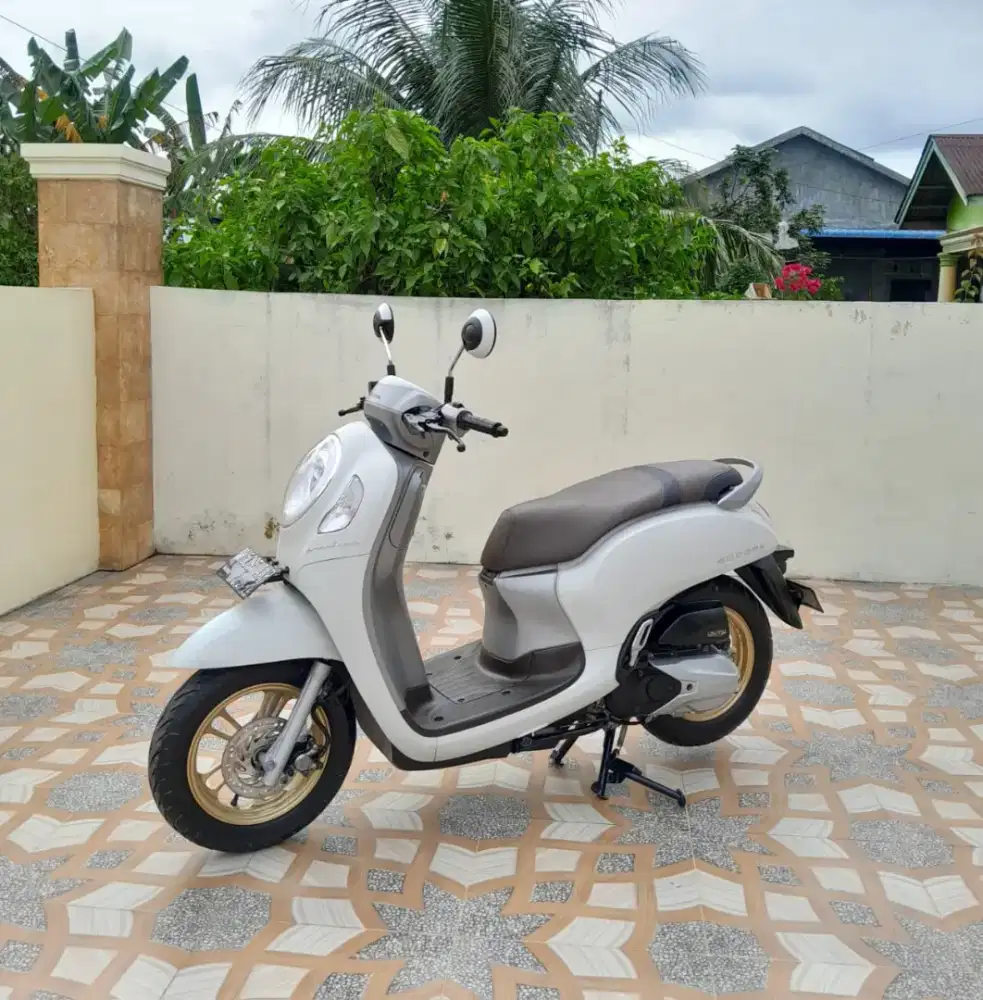 SCOOPY TYPE PRESTIGE REMOT KEYLES PP ON
