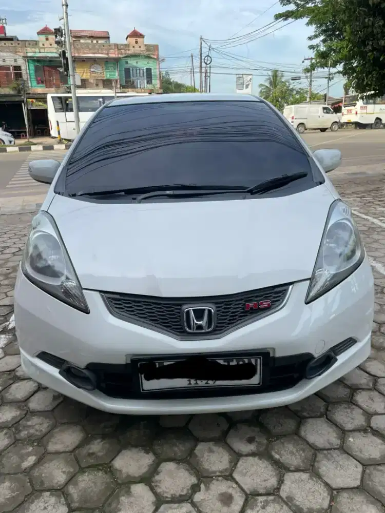 Honda Jazz RS Automatic /1500 Cc /2009