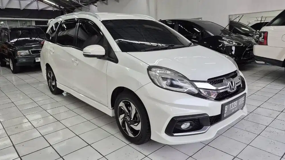 Honda Mobilio RS at th.2016 putih