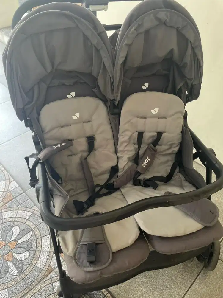 Stroller Kembar / Joie Twins Stroller