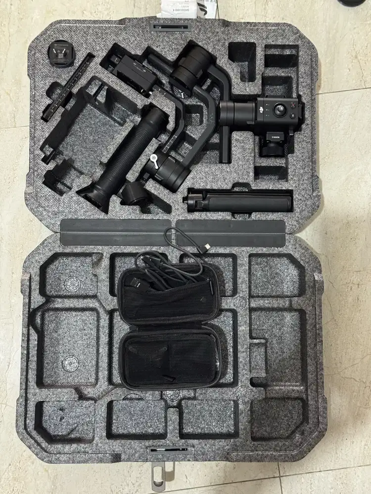 DJI Ronin S - Gymbal Stabilizer Camera