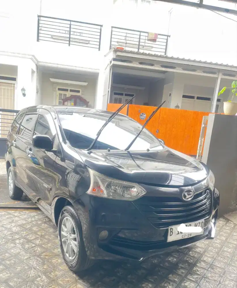 Xenia R deluxe 2018 MT