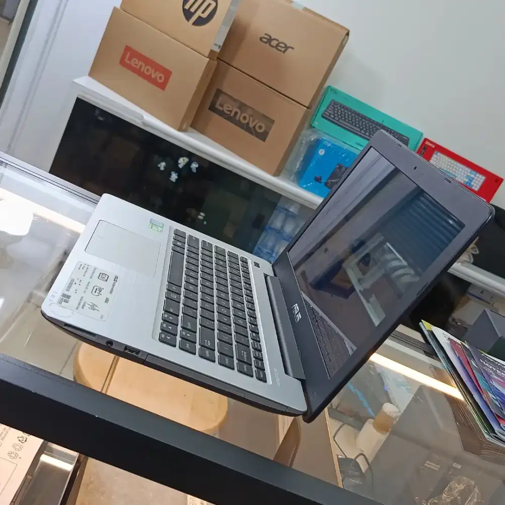 ASUS X456U INTEL CORE I5 RAM 8GB SSD 256GB | DOUBLE VGA
