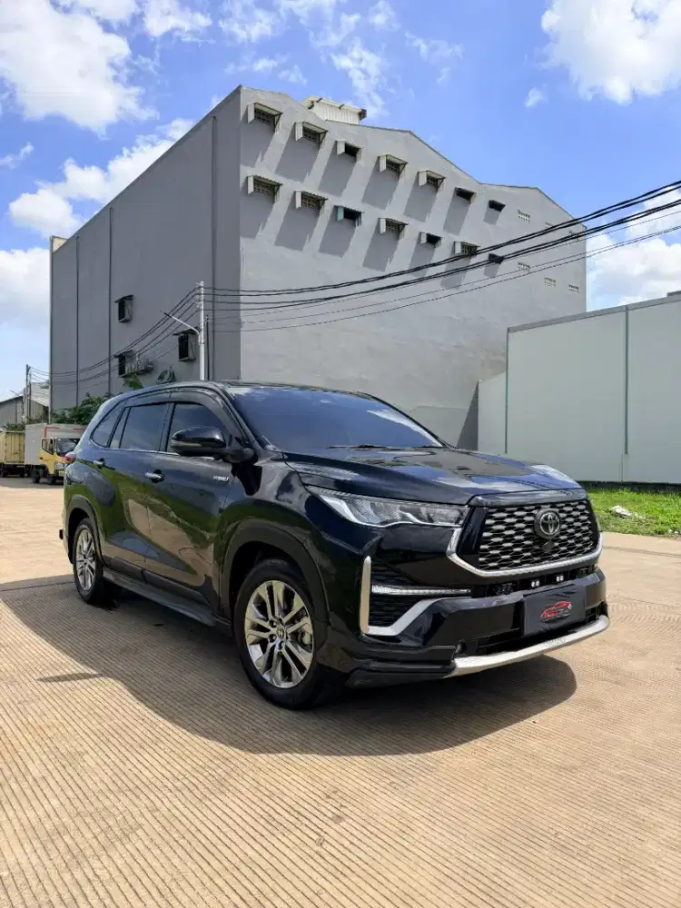 Toyota Kijang Innova Zenix hybrid Q TSS CVT matic 2023