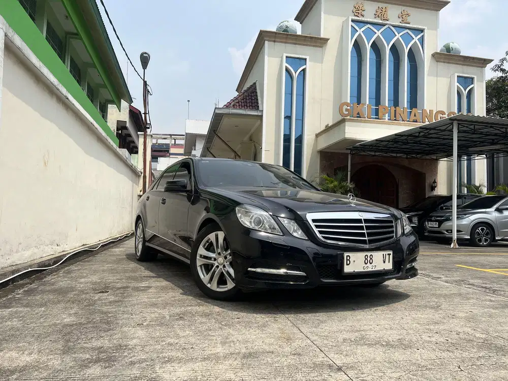 Km 43 rb mercedes benz E300 avantgarde mercy e 300 automatic 2012