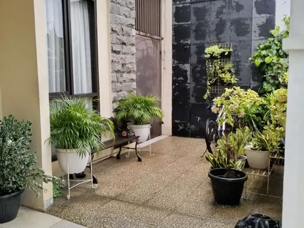 Dijual Rumah Murah rapi Griya Loka BSD Tangerang Selatan GY288