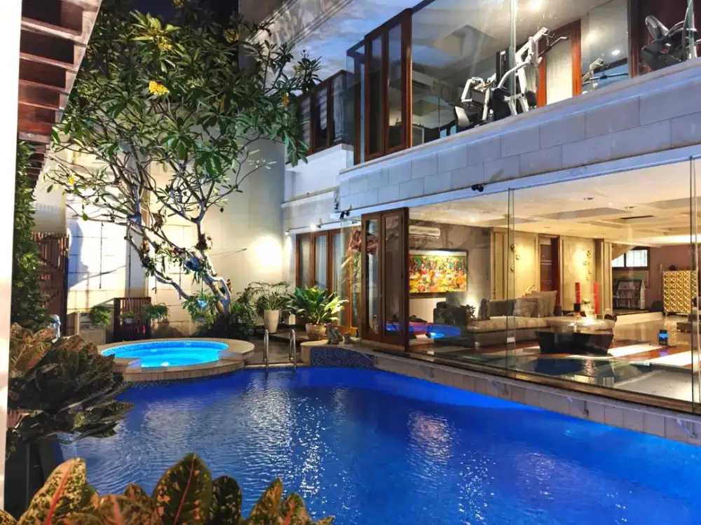 Rumah Mewah Sunter 30x30,5 Marmer Ada Kolam Renang, Lift, Gym, Jacuzzi